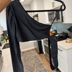 NWT Superdown Black One-Shoulder Top